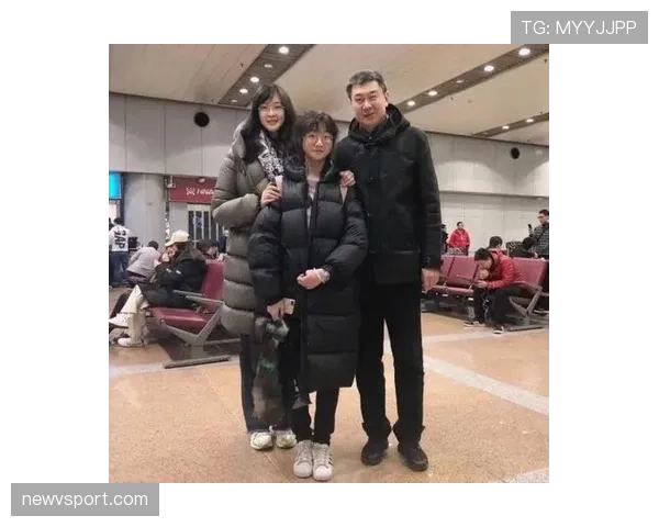 惠若琪剪了短发，怎么看都像隔壁家那会闹着玩儿的邻家妹妹了！